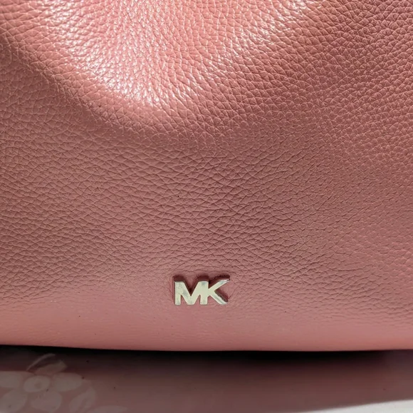 Michael Kors Junie Medium Leather Shoulder Bag - Salmon - Picture 2 of 14